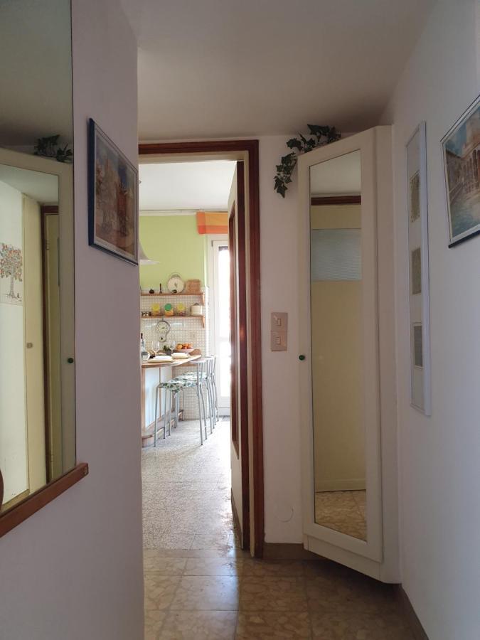 Alma Vacation Apartment In The Centre, Big Terrace Milan Exterior photo